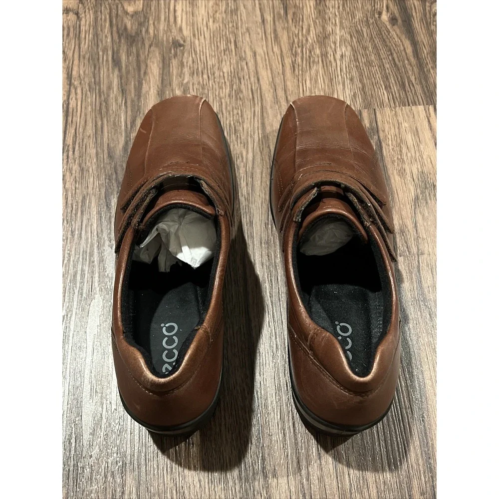 Ecco Wedge Loafers Women's EU Size 40 Brown Leather Three Strap Slip Ons